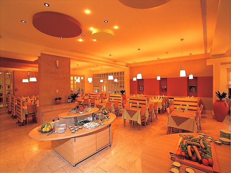 Miramar Sunny Hotel By Valamar Rabac Restaurante foto